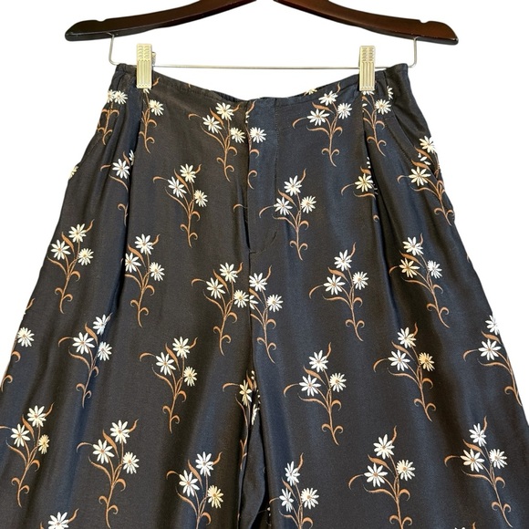 Anthropologie Wide Leg High Rise Pleated Silky Daisy Floral Pant. Size 8 #1676 - Picture 3 of 9